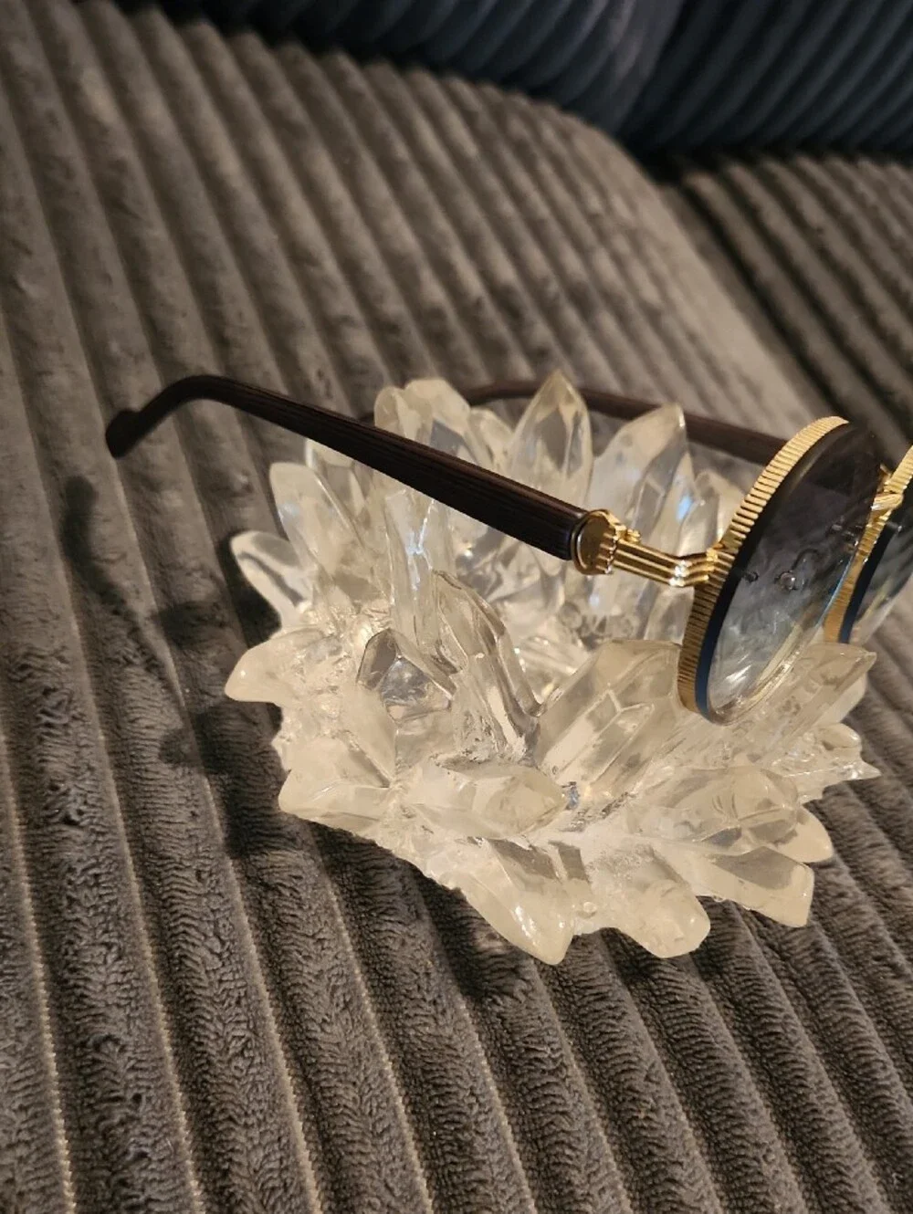 Round Gradient Lens Sunglasses - Gold Frame, Blue-Gray Tint